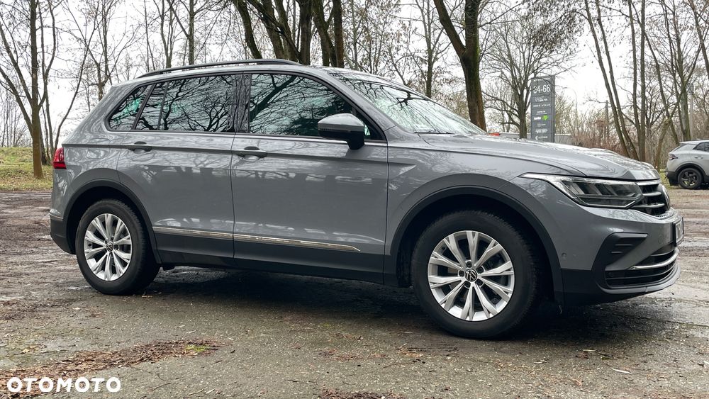 Volkswagen Tiguan - 8