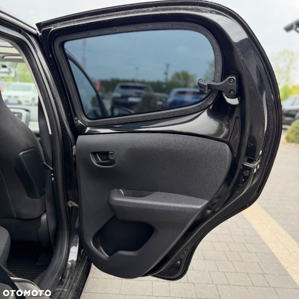 Peugeot 108 - 23