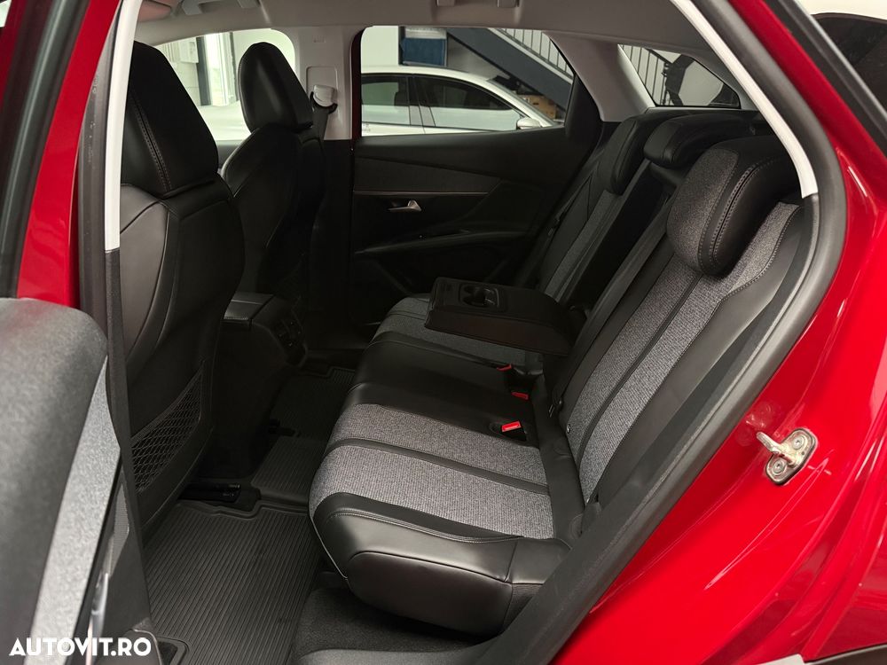 Peugeot 3008 PureTech 130 Stop & Start EAT6 Allure - 22