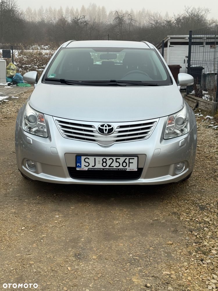 Toyota Avensis 1.6 Comfort - 3