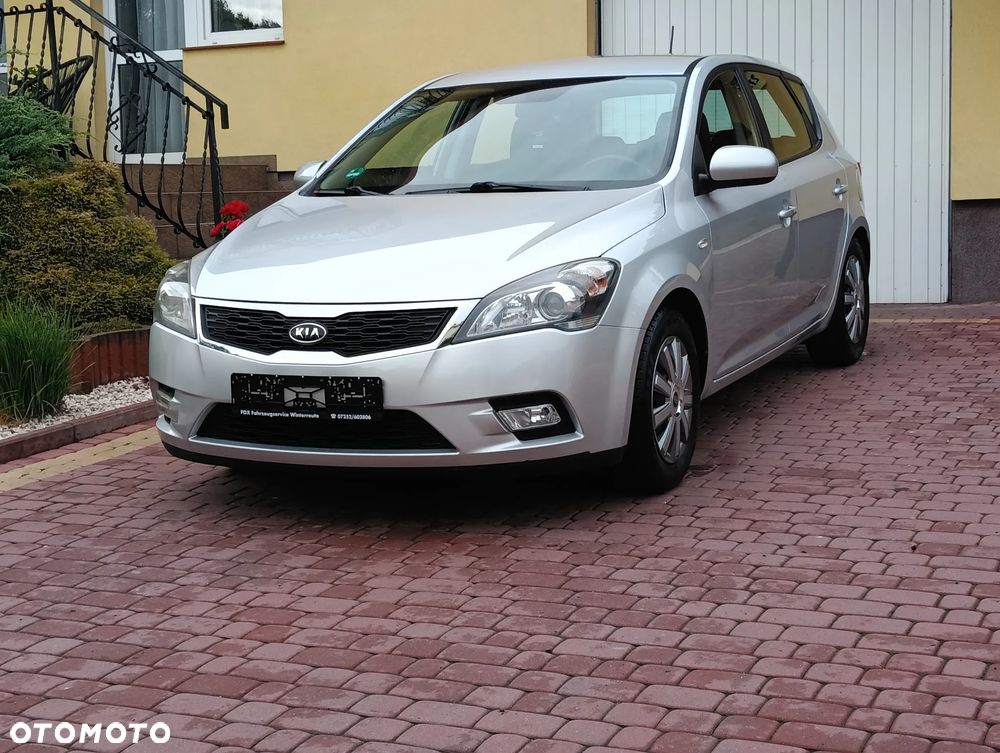 Kia Ceed 1.4 CVVT Attract - 6