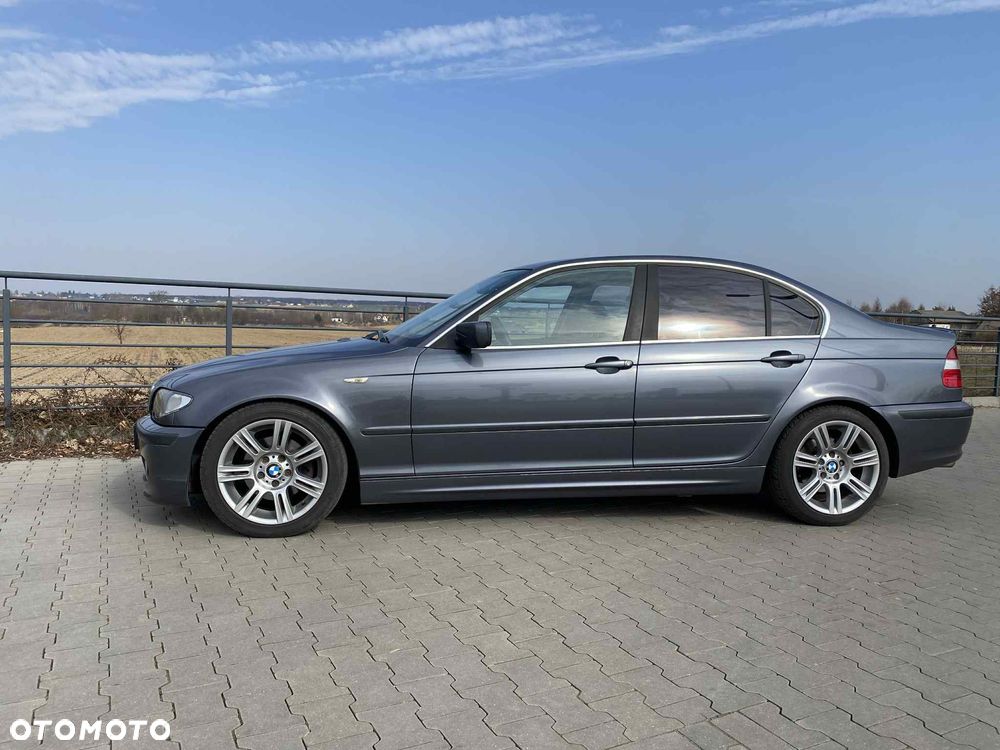 BMW Seria 3 325i - 3