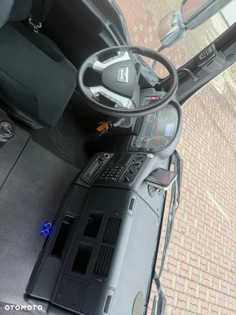 MAN TGM 18.290 Kontener - Izoterma 20palet - 7