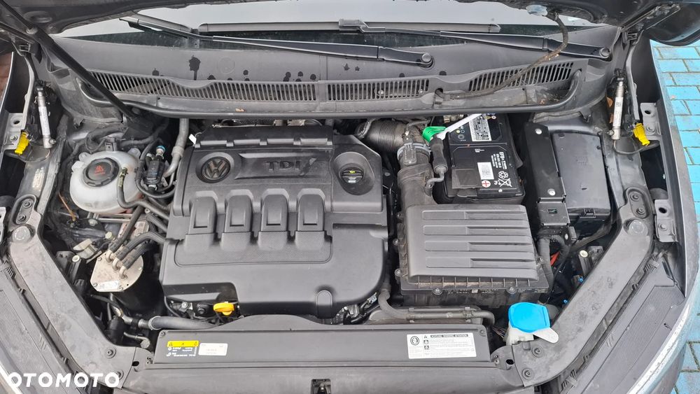 Volkswagen Touran 1.6 TDI BMT SCR Trendline - 8