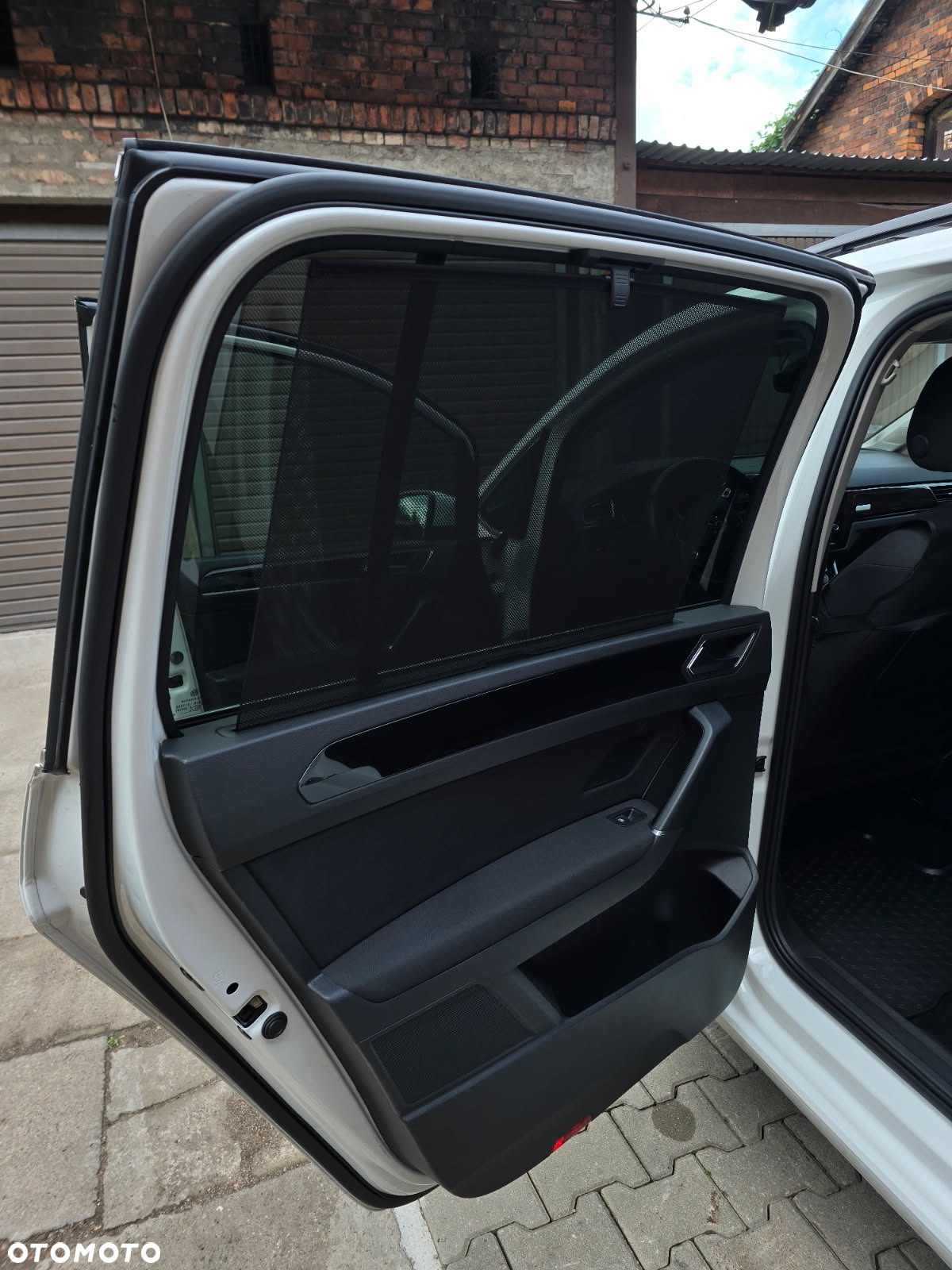 Volkswagen Touran - 5