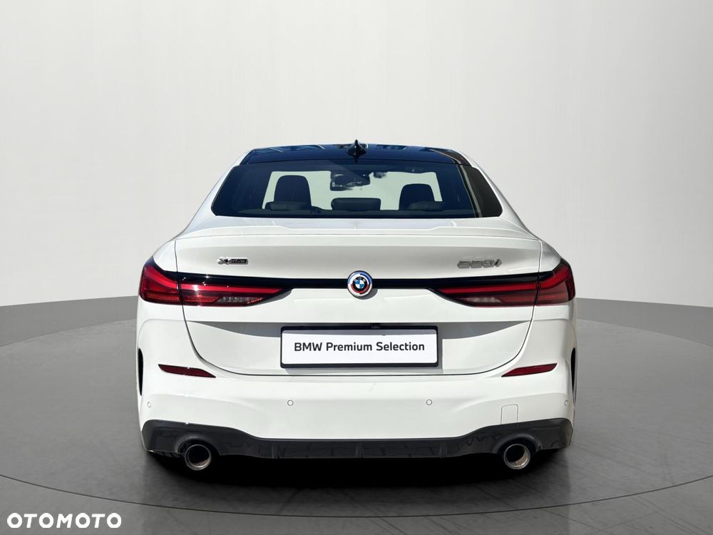 BMW Seria 2 220i M Sport - 6