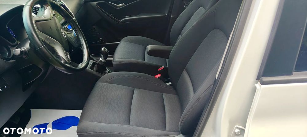 Hyundai ix20 1.4 blue YES Silver - 25