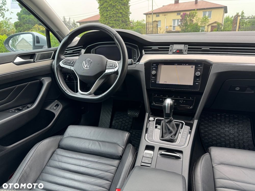 Volkswagen Passat Variant 2.0 TDI EVO Elegance DSG - 12