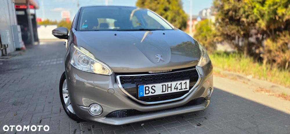Peugeot 208 - 20