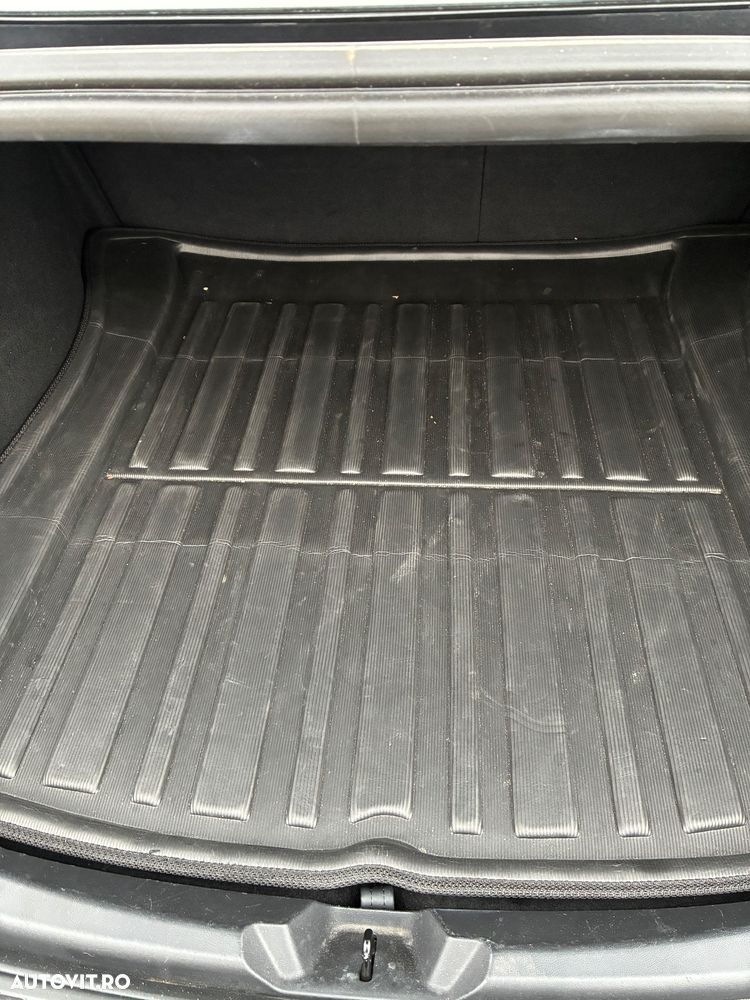 Tesla Model 3 AWD Dual Motor - 29