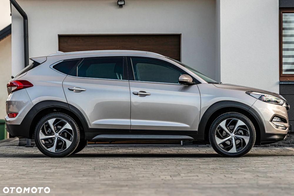 Hyundai Tucson blue 1.7 CRDi 2WD Style - 19