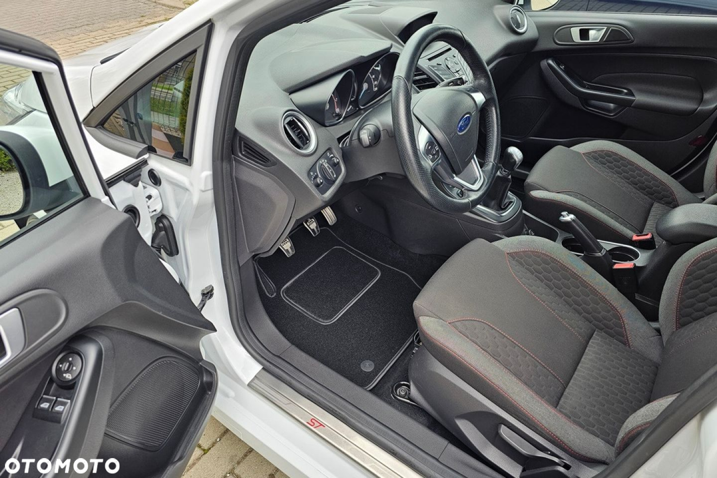 Ford Fiesta - 14