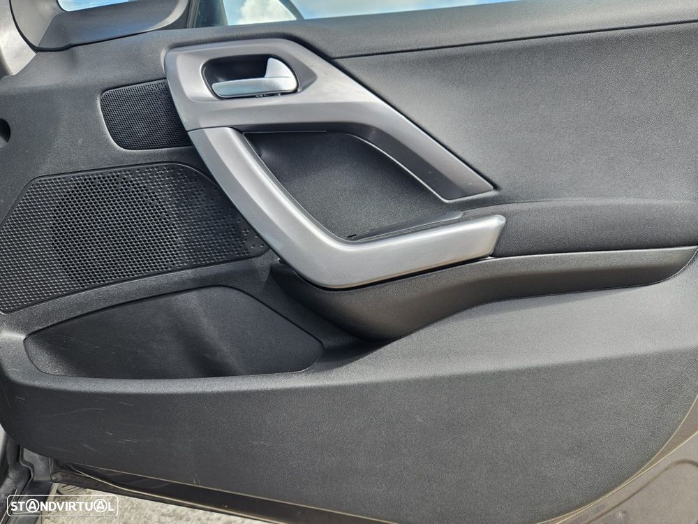 Peugeot 2008 1.2 PureTech Active - 48