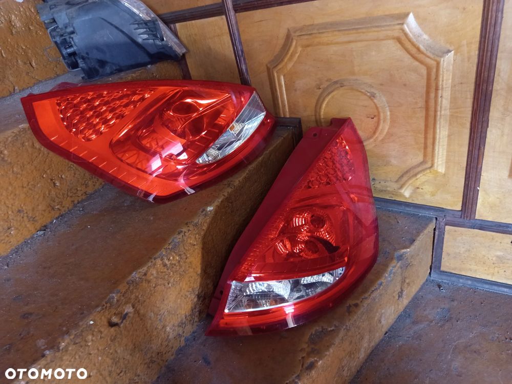 fiesta mk7 kolor 59  klapa zderzak tył lampa EUROPA - 4