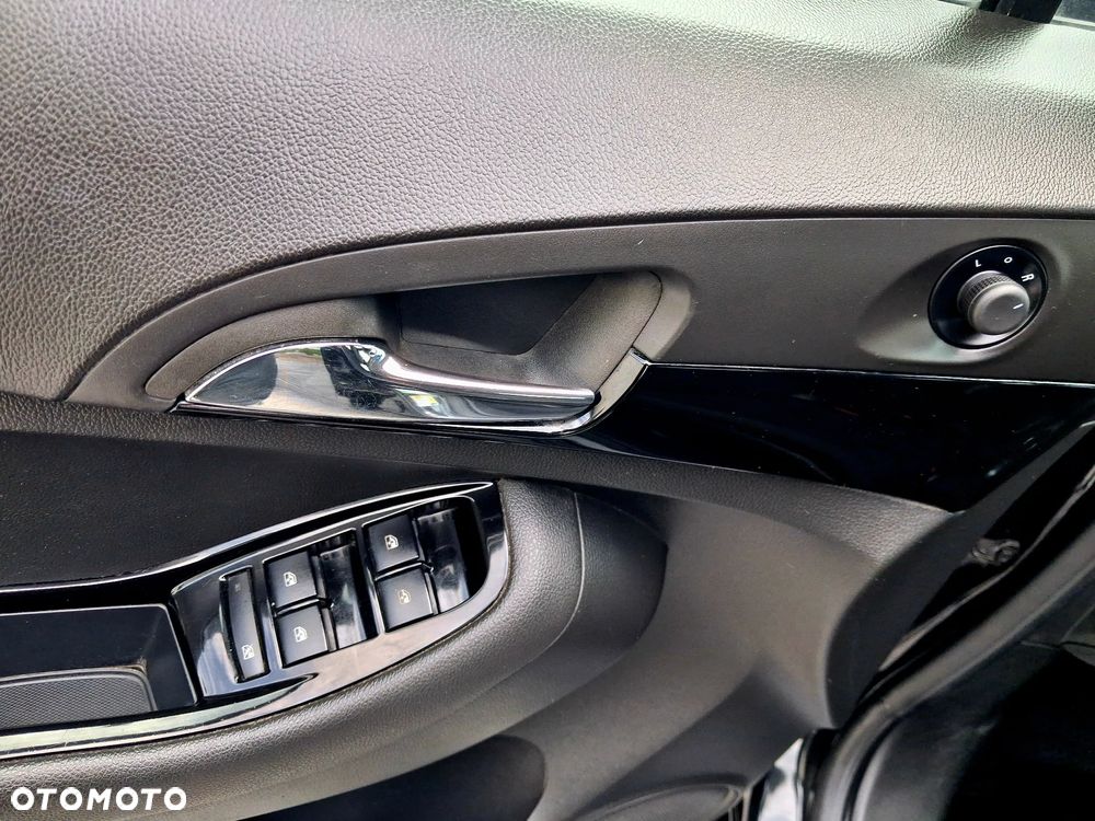 Chevrolet Orlando - 36