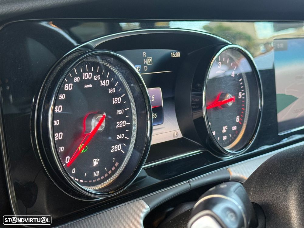Mercedes-Benz E 220 d Coupe 9G-TRONIC AMG Line - 34