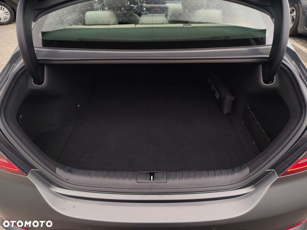 Genesis G70 2.0T Plus RWD 8AT Sport - 28