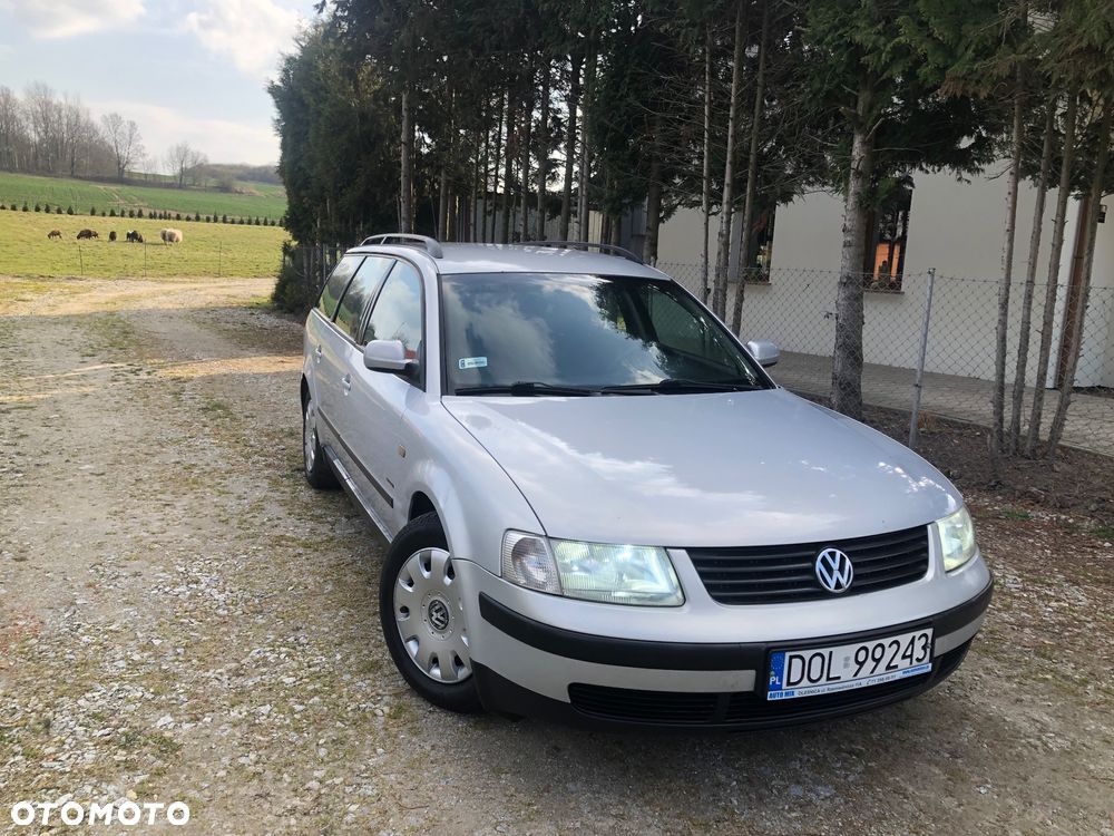 Volkswagen Passat - 2