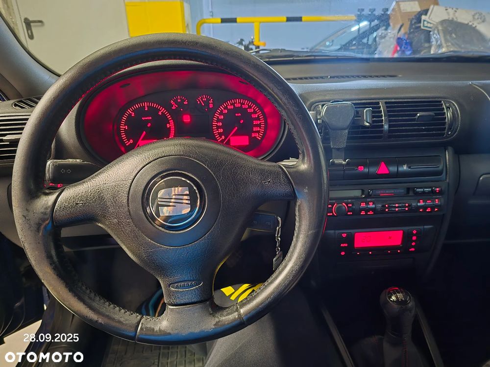 Seat Toledo 1.9 TDI Signo - 10
