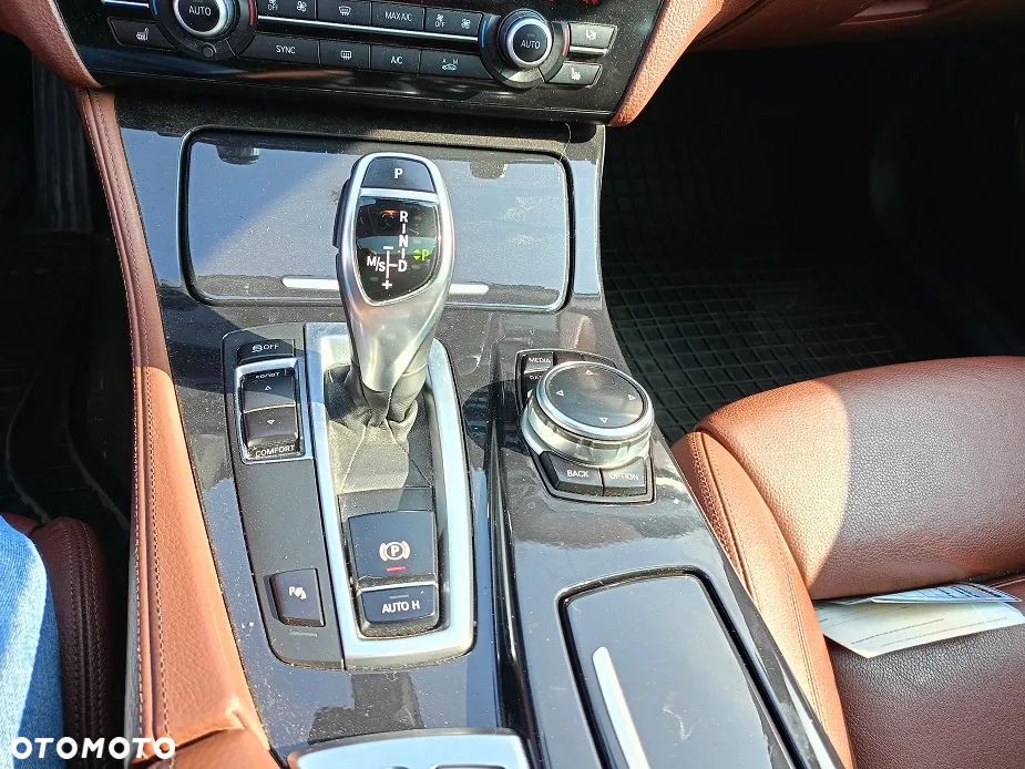 BMW Seria 5 530d Touring Sport-Aut - 20