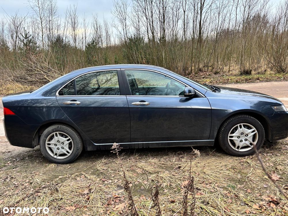 Honda Accord 2.0 Comfort - 11