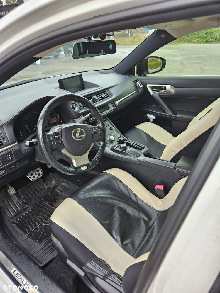 Lexus CT 200h F Sport - 9