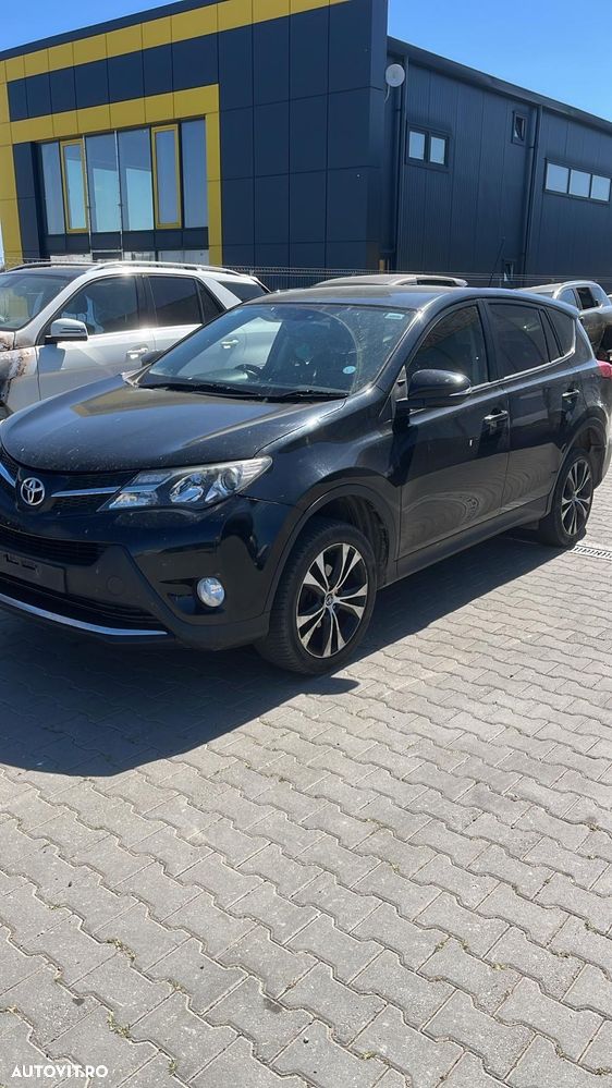Dezmembram Toyota Rav 4 2.2 diesel 4x2 din 2014 - 1