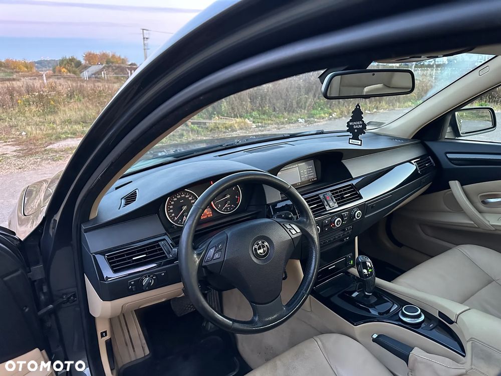 BMW Seria 5 - 33