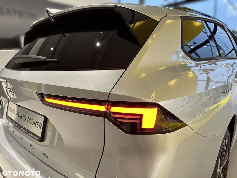 Opel Astra 1.2 T Edition S&S - 10