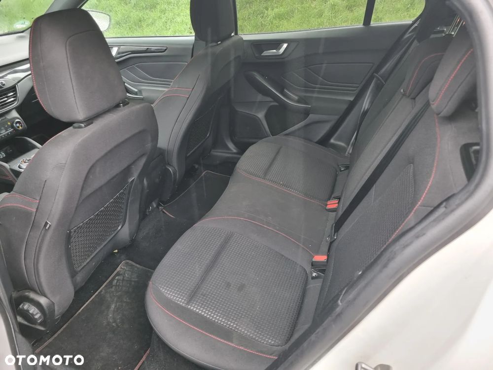 Ford Focus 2.0 EcoBlue ST-Line Business - 17