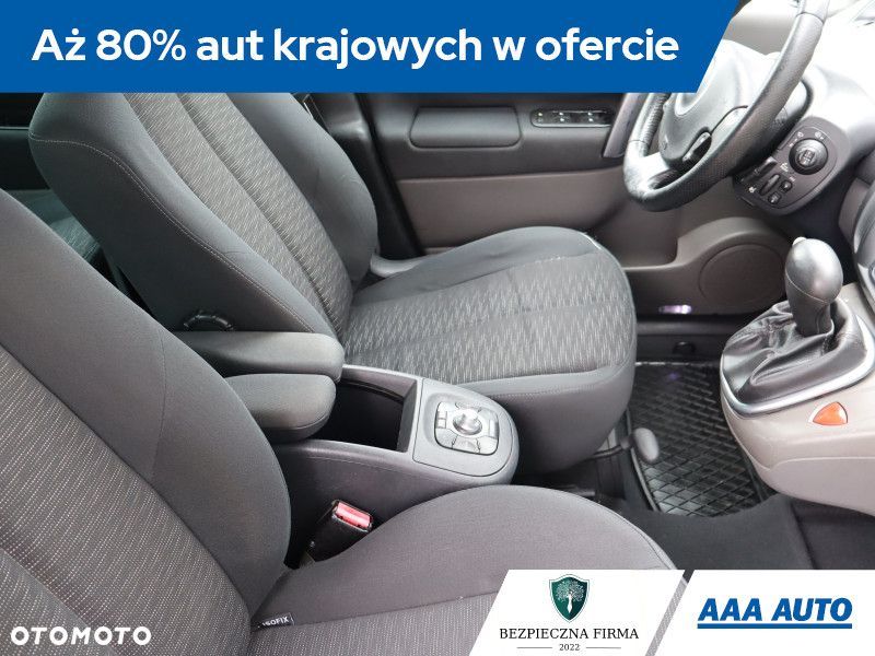 Renault Grand Scenic - 11