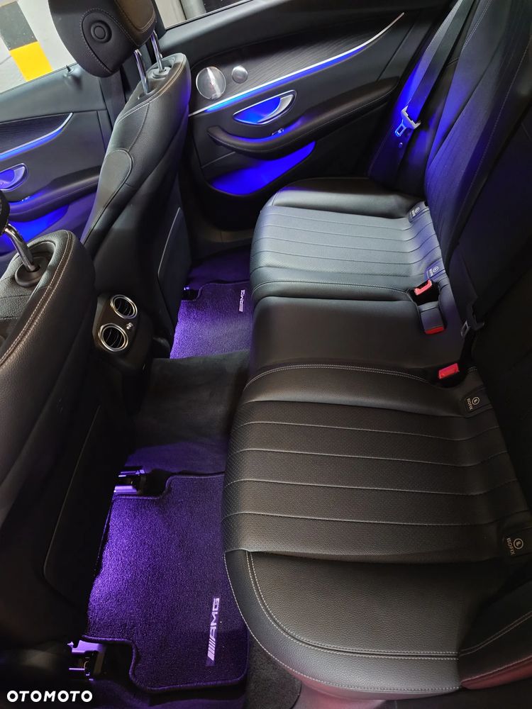 Mercedes-Benz Klasa E 300 9G-TRONIC AMG Line - 30