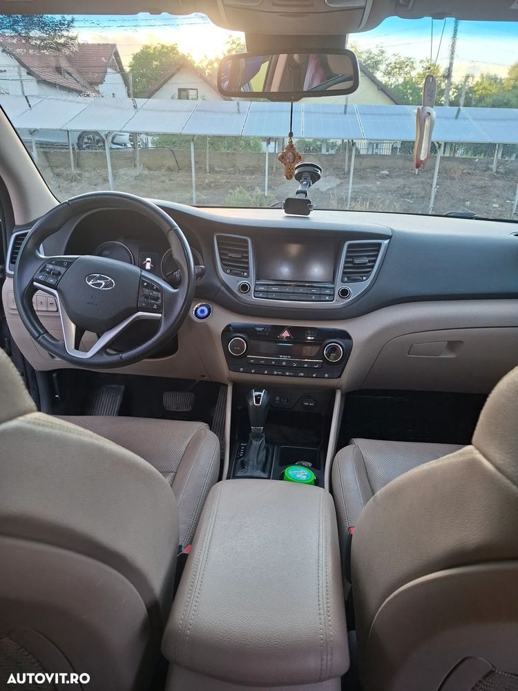 Hyundai Tucson 2.0 CRDI 4WD 6AT Luxury Pack+ - 21