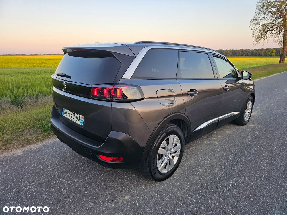Peugeot 5008 - 3