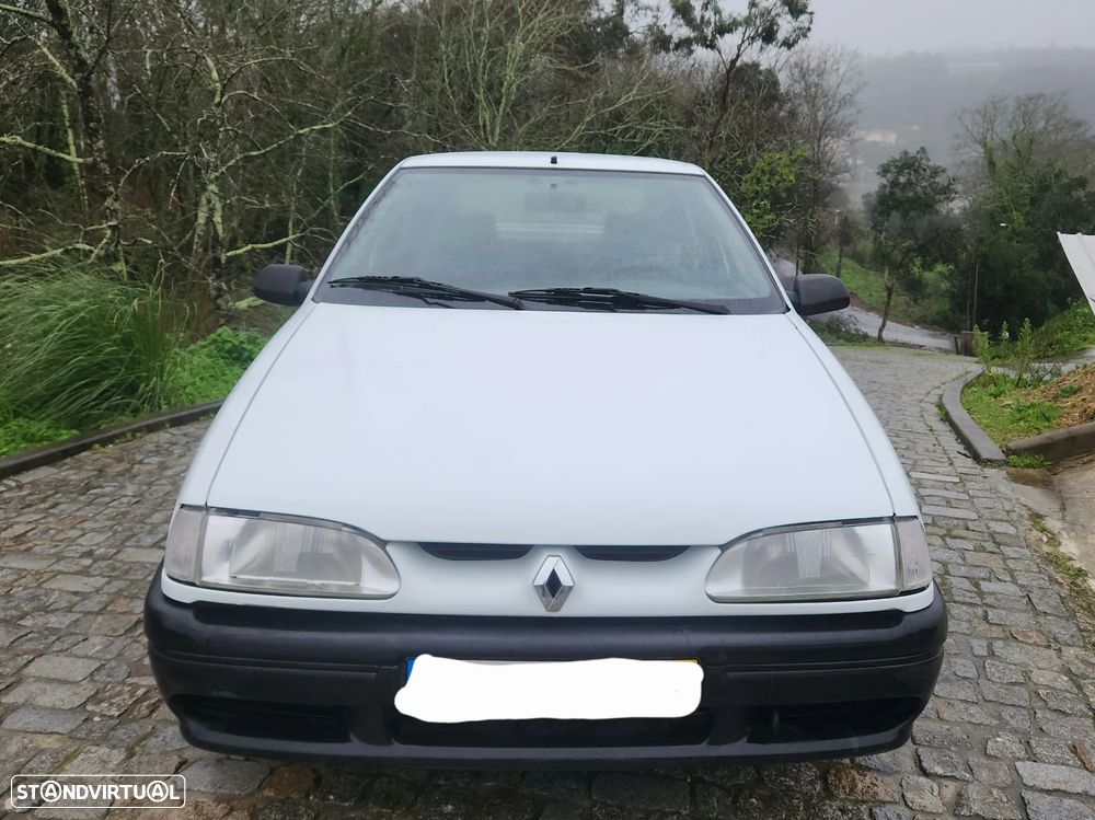 Renault 19 1.4 RN Europa - 2