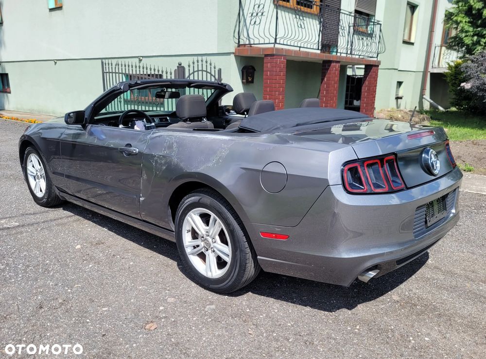 Ford Mustang 3.7 V6 - 4