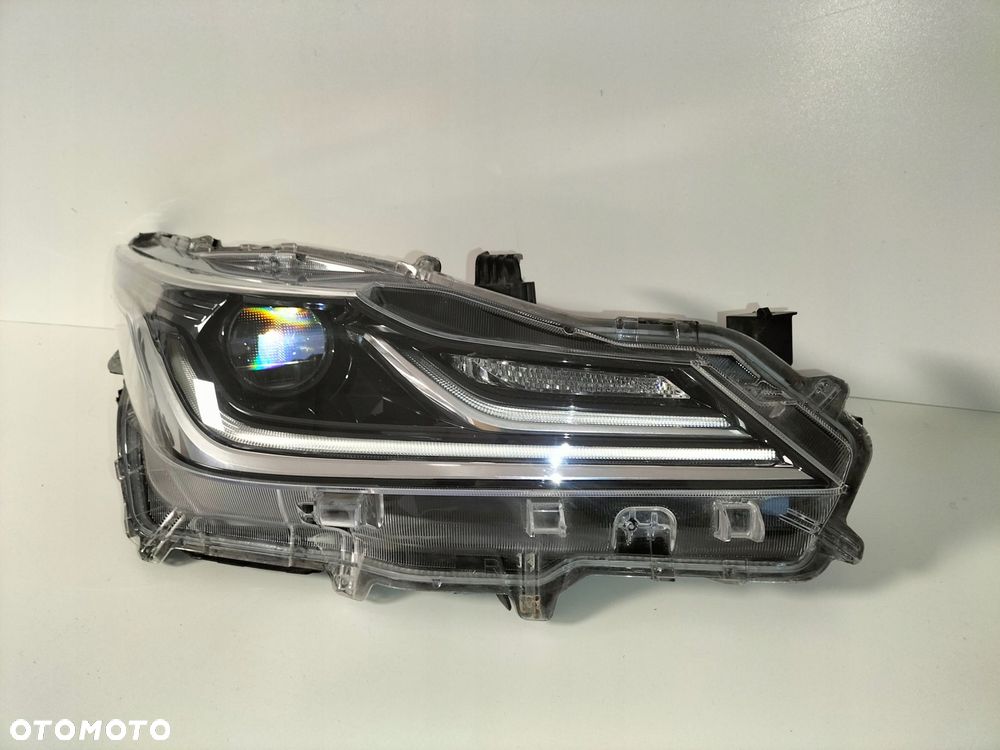 lampa przednia reflektor prawa toyota corolla e21 18- sedan full led - 2