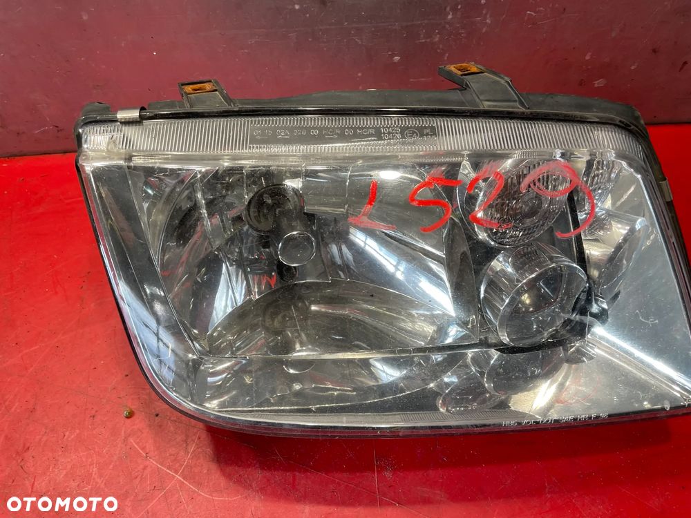 LAMPA PRAWA PRZÓD VW BORA - 6