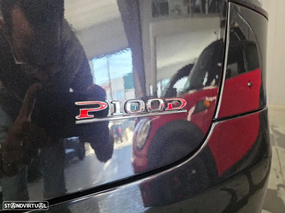 Tesla Model X P100D - 10