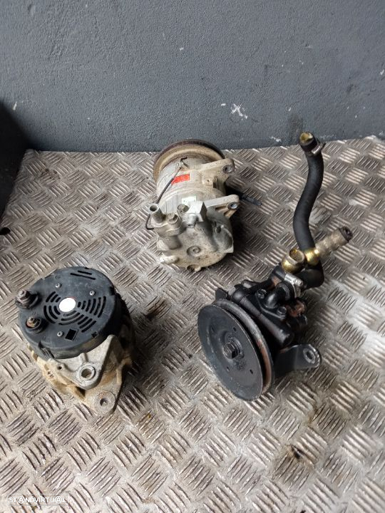 Nissan Terrano 2.7Tdi - Alternador, motor arranque, direção assistida, ar condicionado. - 10