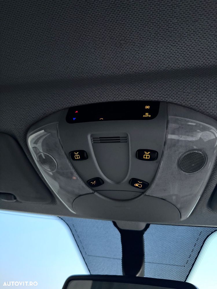 Mercedes-Benz Vito - 14