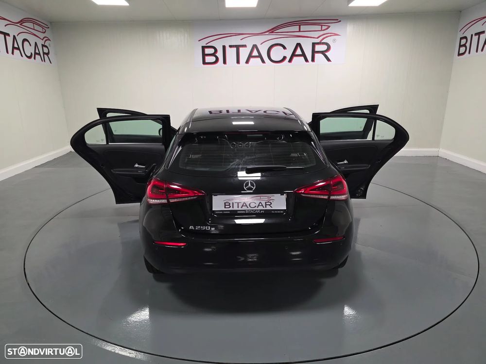 Mercedes-Benz A 250 e Style Plus - 26