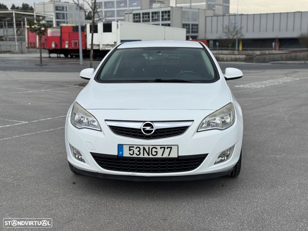 Opel ASTRA - 12