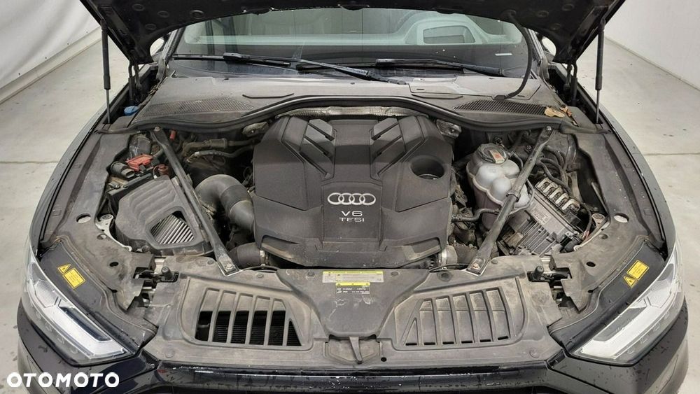 Audi A8 - 32