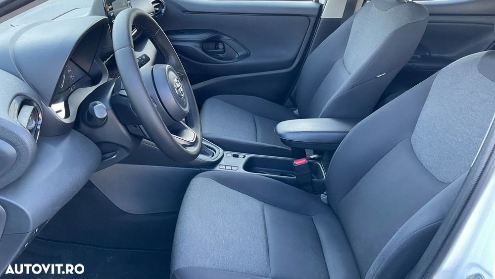 Toyota Yaris 1.5 VVT-i HSD Eco - 16