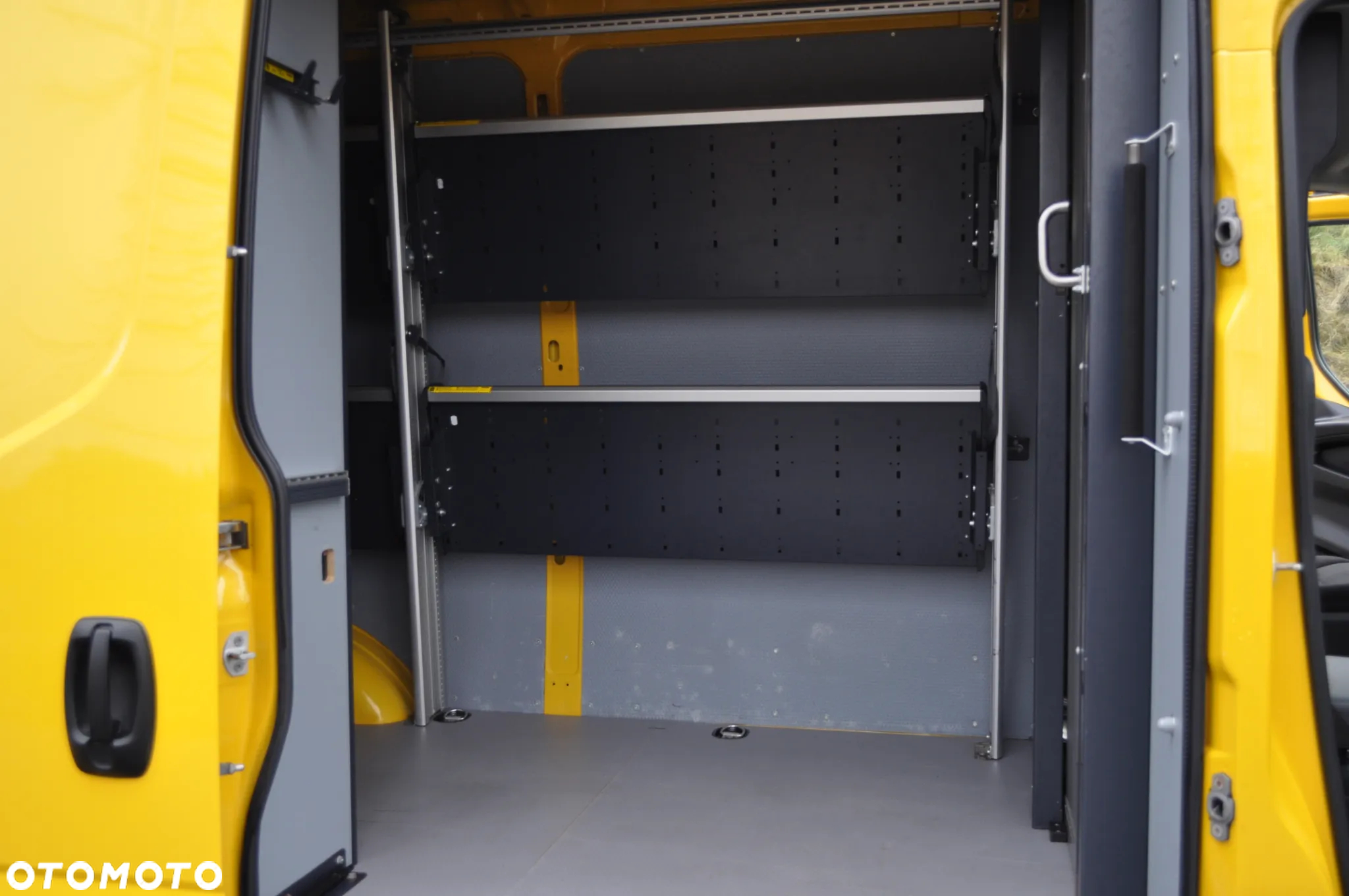 Iveco DAILY - 14
