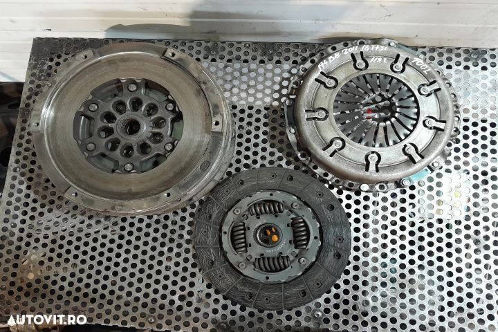 Kit ambreiaj 323085310 / Audi A4 B8/8K [2007 - 2011] Sedan 4-usi 1.8 - 1