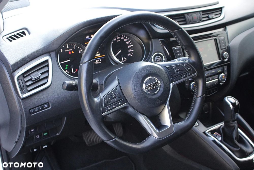 Nissan Qashqai 1.3 DIG-T DCT N-CONNECTA - 22