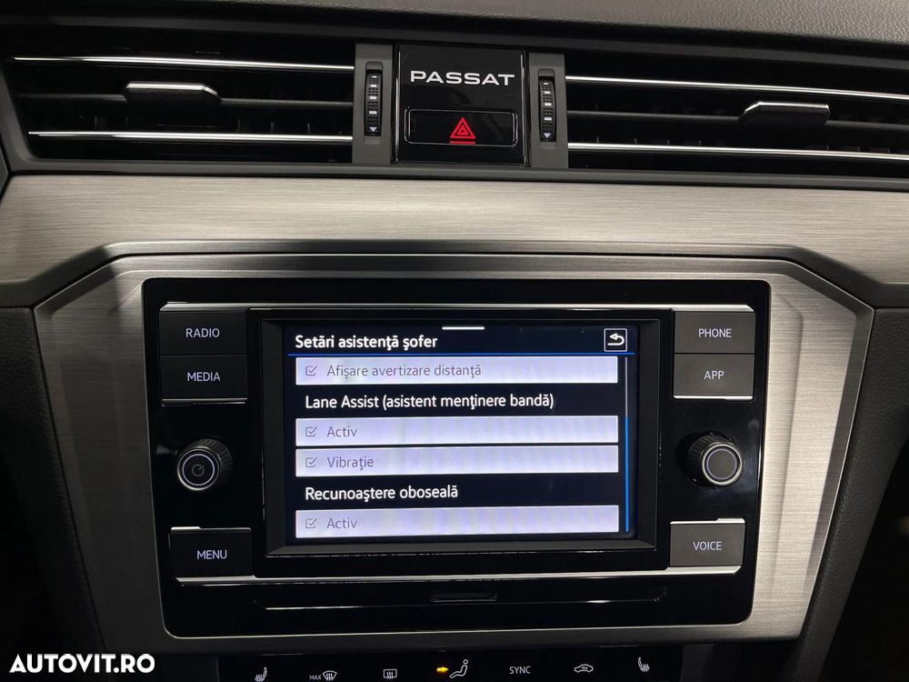 Volkswagen Passat 1.5 TSI ACT DSG Advance - 15