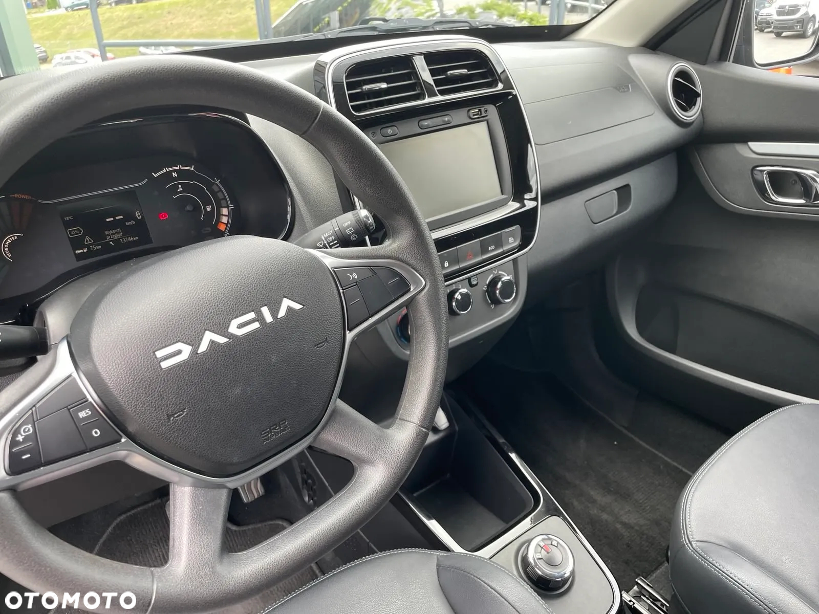 Dacia Spring 27.4kWh Expression - 11